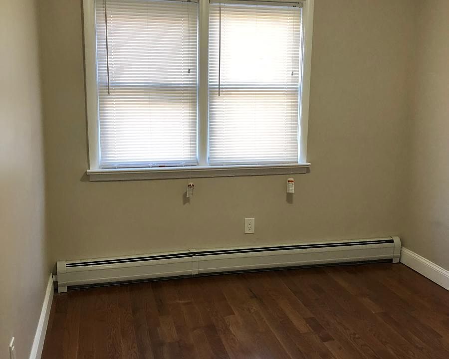 2nd image of 178 22nd St #1
