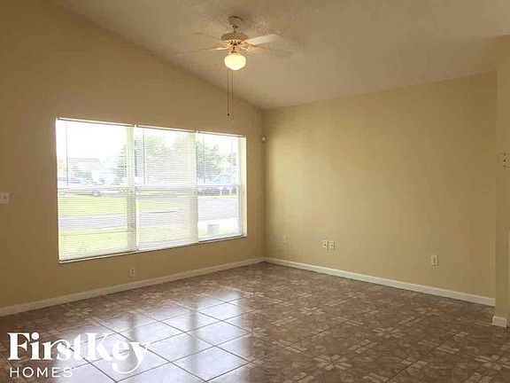 2nd image of 3424 Dartford Dr