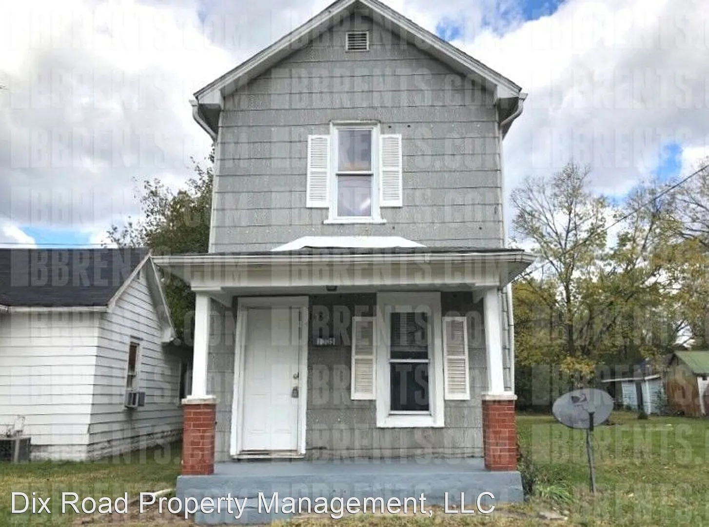 1305 Michigan Ave photo 1