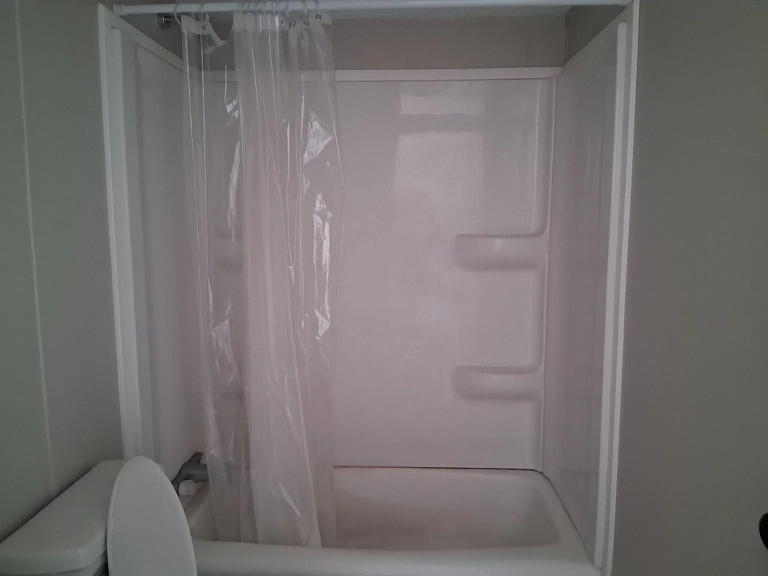 3 bed, 1260 sqft, $1,000 — Photo 2