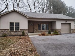 2340 Croll School Rd, York, PA 17403