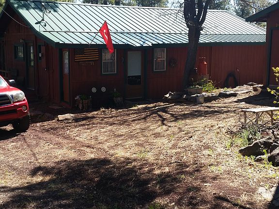 2nd image of 220 Lake View Dr