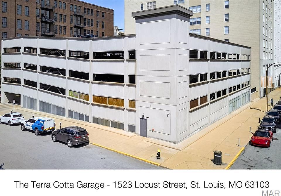 1st image of 1523 Locust St Unit 243