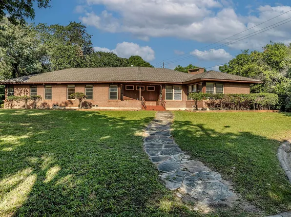 2017 Brown Dr, Denton, TX 76209