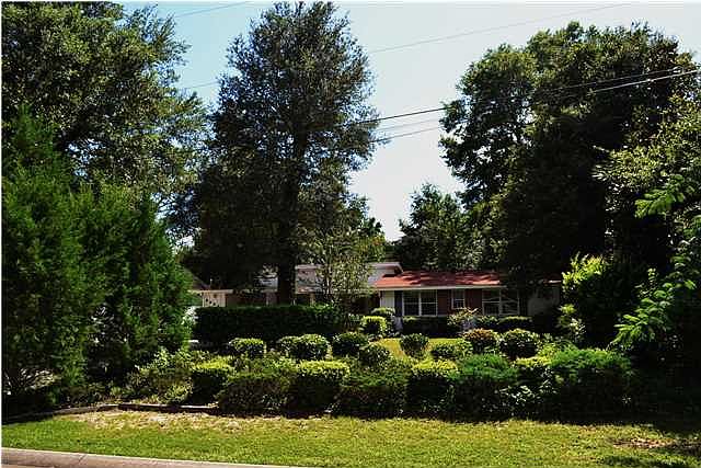 1st image of 4635 Peacock Dr