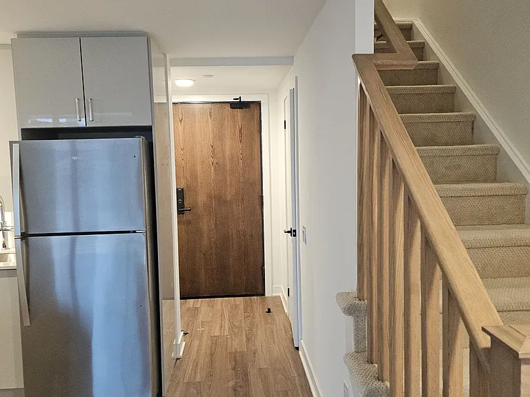 2782 Barton St E #105 — Photo 3