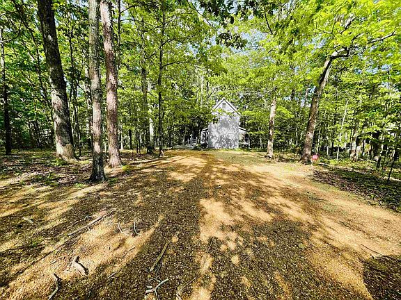 3rd image of 1435 Holiday Hills Ln
