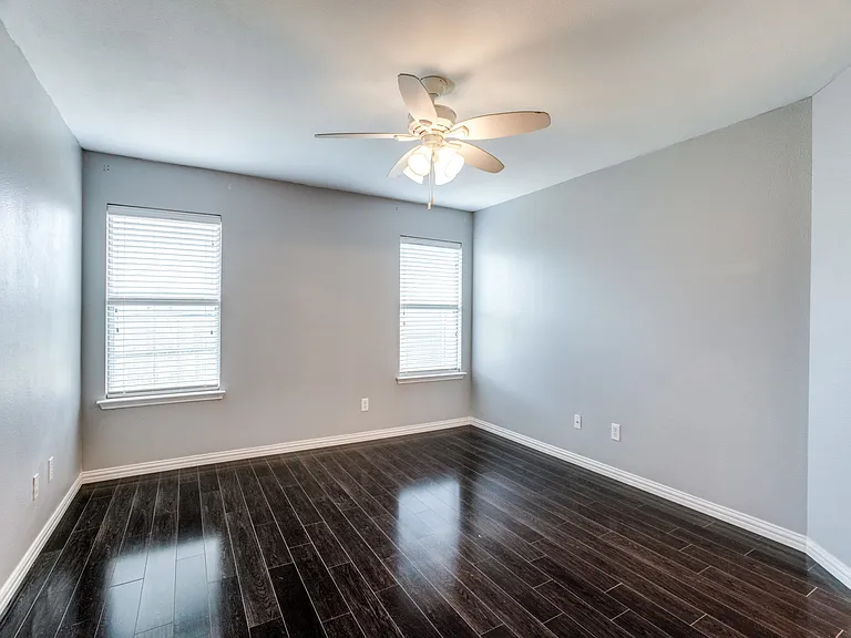 1213 Toledo Bend Dr — Photo 8