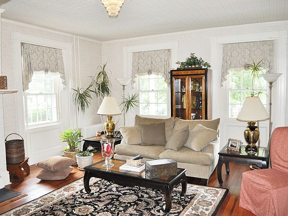 3rd image of 19224 Paradise Manor Dr