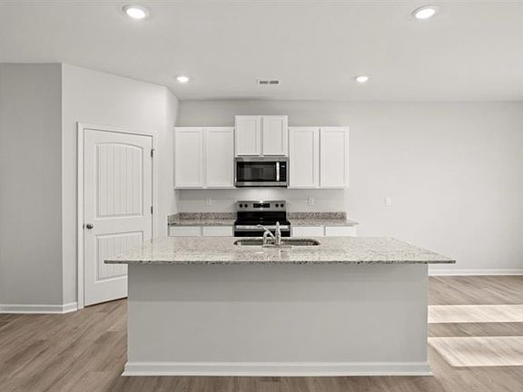 5th image of 2923 Daxton Ln