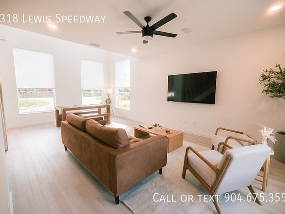 4th image of 3318 Lewis Speedway St