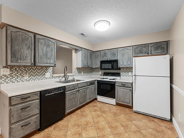 346 Hawthorne Oaks Way — Photo 4
