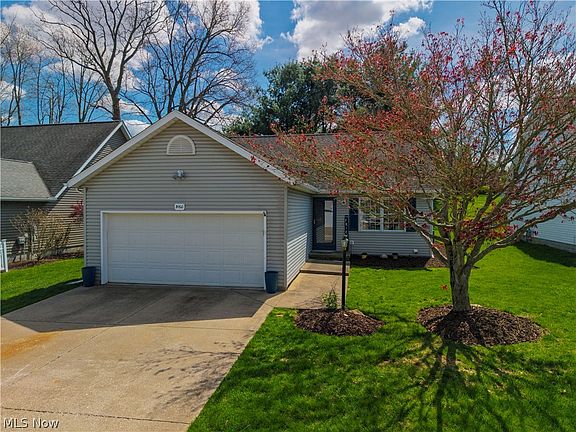 2nd image of 3160 Pondview Dr