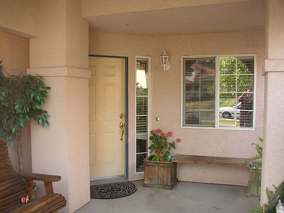3rd image of 536 Venezia Way