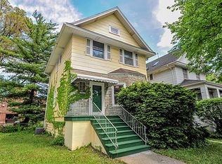 1138 S Ridgeland Ave, Oak Park, IL 60304