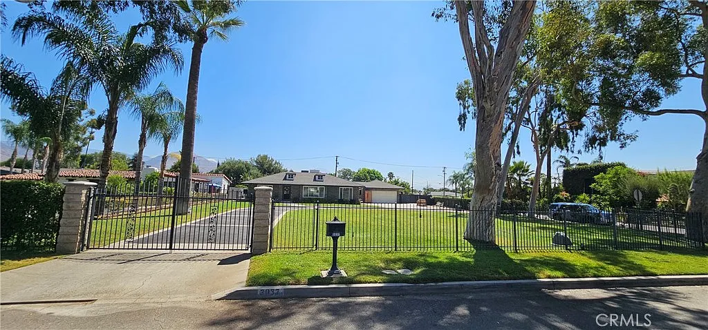 3 bed, 1740 sqft, $3,500 — Photo 4