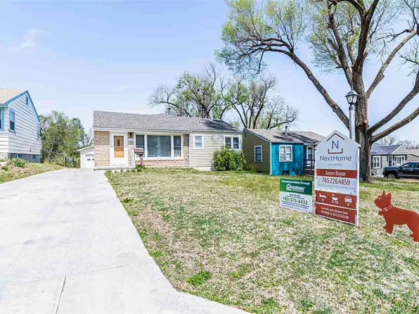 626 W Vine St, Junction City, KS 66441