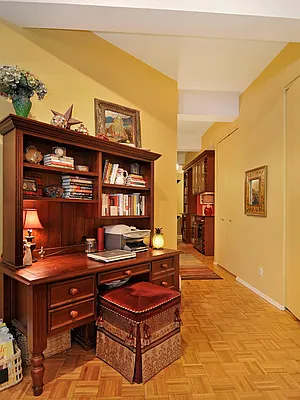 Sold by Sotheby's International Realty | media 6