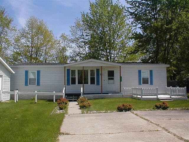 1st image of 1596 Moose Dr