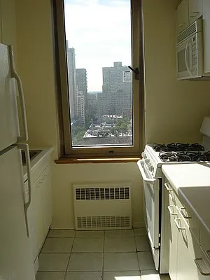 Rented by Living Quest Real Estate Inc. | media 27