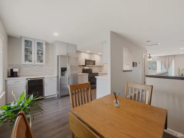 2984 Yulupa Avenue, Santa Rosa, CA 95405
