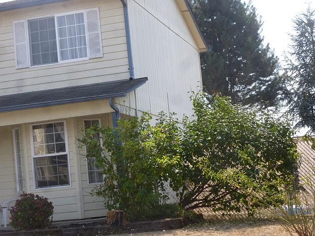 1st image of 13513 NE 88th Cir