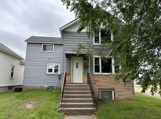 1006 13th Ave, Menominee, MI 49858