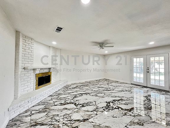 3rd image of 1410 Independence Trl