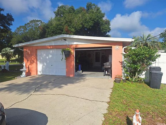 3rd image of 3755 SE 139TH STREET