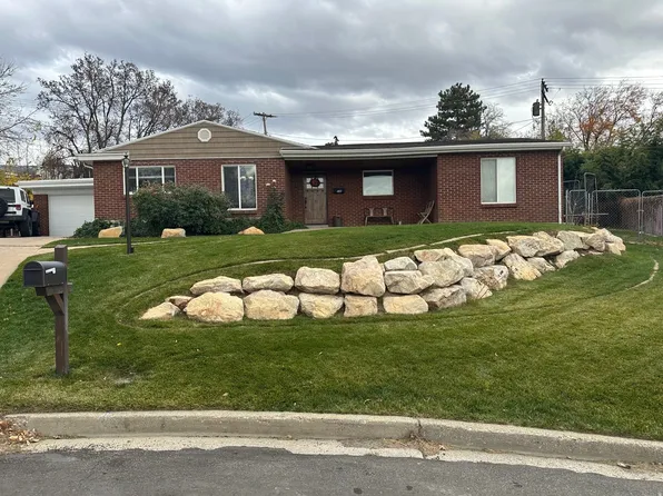 590 Woodland Cir, Bountiful, UT 84010