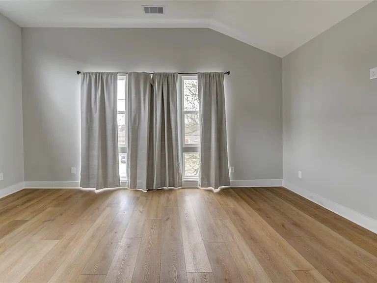 4220 McKinley St — Photo 40