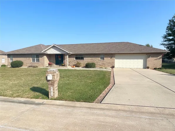 305 Leah Dr, Waterloo, IL 62298