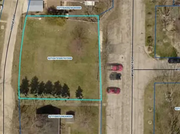 315 Hoover Dr, Pt Clinton, OH 43452