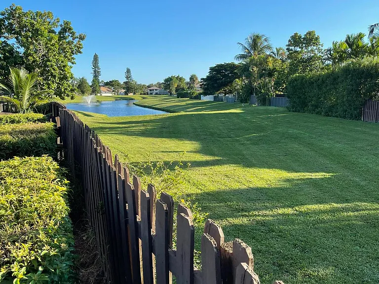 354 SW 28th Ave — Photo 49