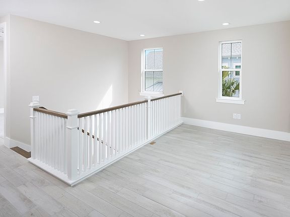 Grand Mainsail Crows Nest