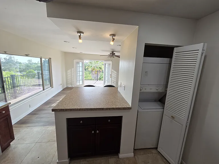 104 Westdale Ct — Photo 5