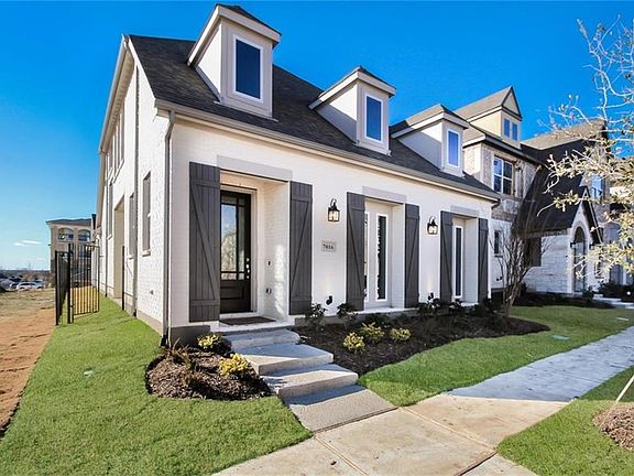 2nd image of 7016 Royal View Dr