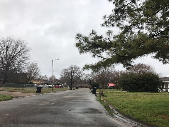 4th image of 1724 Billings St