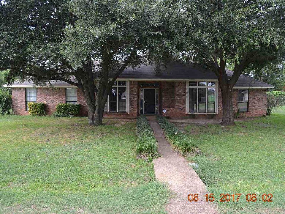 1st image of 208 Sherwood Oaks Dr
