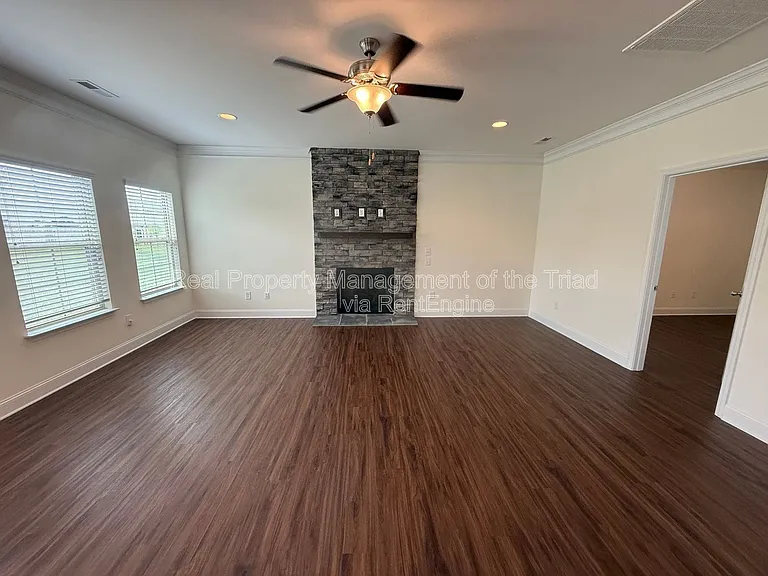 5741 Marblehead Dr — Photo 6