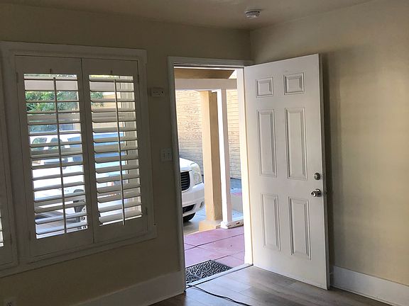 3rd image of 257 Parke St #257