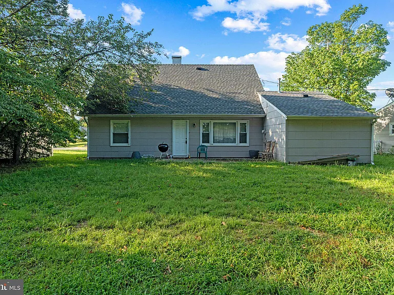 124 Pennypacker Dr — Photo 33