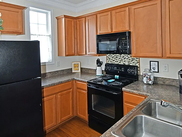 8643 Beaver Creek Dr — Photo 15