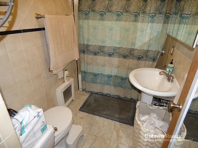 5 Olive St #1 — Photo 7