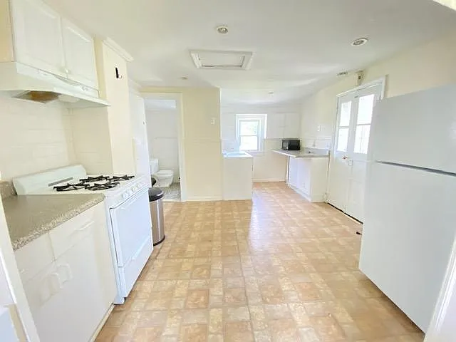 1 bed, $2,100 — Photo 4