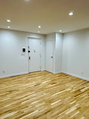 Rented by Compass | media 9