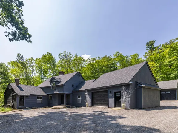 580 Camden Road, Hope, ME 04847