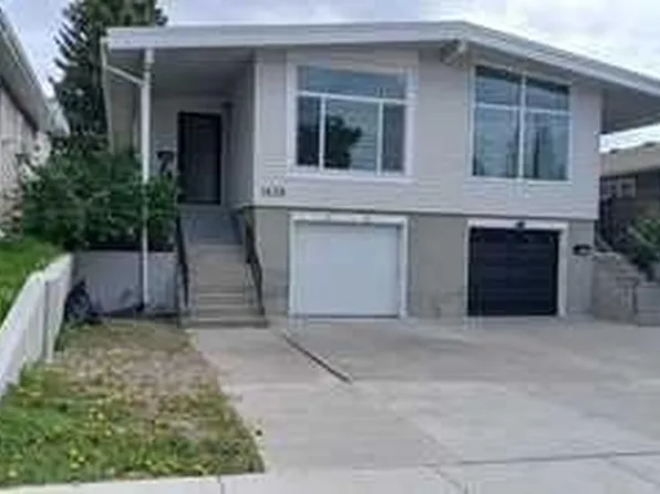 1635 N 24th Ave NW, Calgary, AB T2M 1Y7
