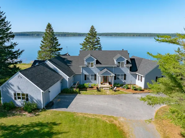45 Alder Lane, Sedgwick, ME 04676