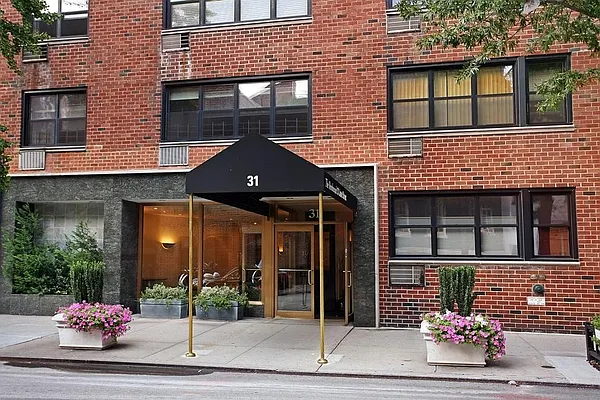 Sold by Corcoran | media 25